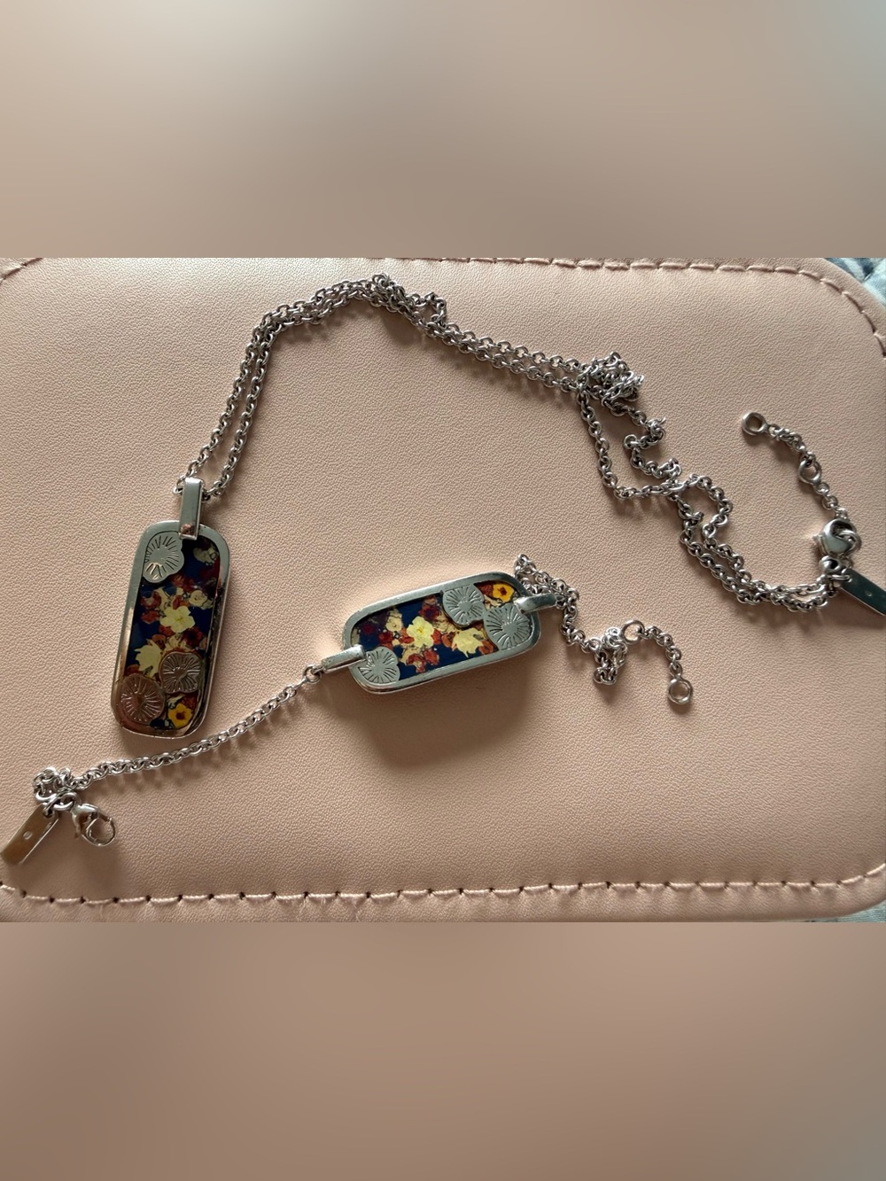 Cacharel Floral Necklace and Bracelet